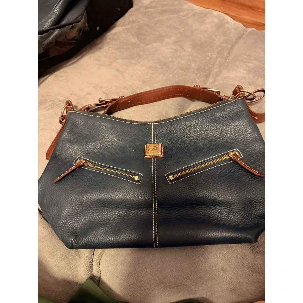 Dooney & Bourke Womens Hobo Bag Navy Blue Pebbled Leather Classic Zip Pockets